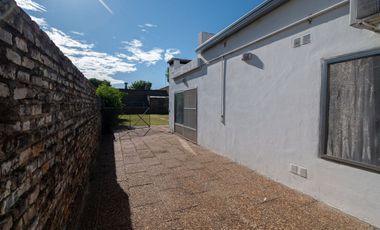 Casa 2 dorm, 2 baños, cochera y patio en S Jerónim