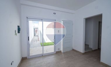 Casa tipo duplex interna 2 dormitorios en venta