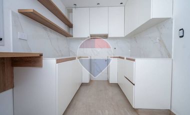 Casa al frente de 2 dormitorios en venta