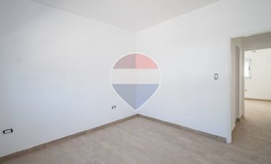 Casa al frente de 2 dormitorios en venta