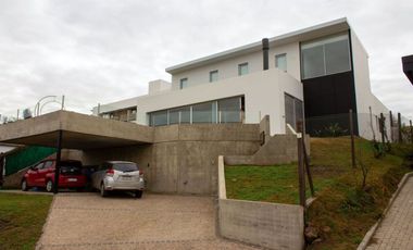 ALQUILER CASA 4 DORM EN EL RODEO, LA CALERA