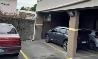 COCHERA DESC EN VENTA EN LA LUCILA! EXCELENTE ZONA