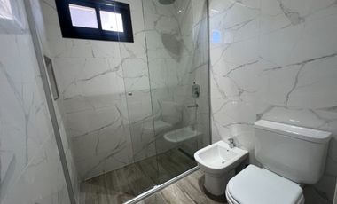 QUINTA VENTA 5 AMBIENTE CON PILETA A ESTRENAR