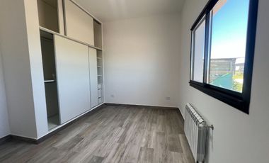 QUINTA VENTA 5 AMBIENTE CON PILETA A ESTRENAR