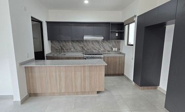 Venta de departamento seminuevo en Manahal a precio de oportunidad