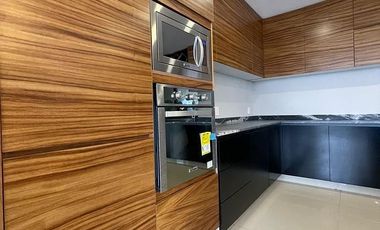 Paraisos del Tesoro Casa con hermosa vista en venta