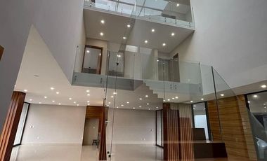 Paraisos del Tesoro Casa con hermosa vista en venta