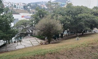 Departamento en Renta recién Remodelado, Bosque Esmeralda, Atizapán