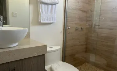 Casa en Venta con Habitación en Planta Baja en Zona Viñedos, Torreón