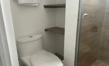 Casa en Venta con Habitación en Planta Baja en Zona Viñedos, Torreón