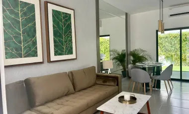 Casa en Venta con Habitación en Planta Baja en Zona Viñedos, Torreón