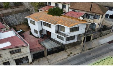 5 Dormitorios, 2 baños, amplia casa en Recreo