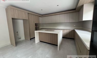CASA EN VENTA EN ALTARES RESIDENCIAL