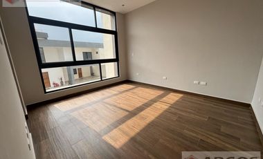 CASA EN VENTA EN ALTARES RESIDENCIAL