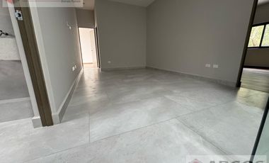 CASA EN VENTA EN ALTARES RESIDENCIAL