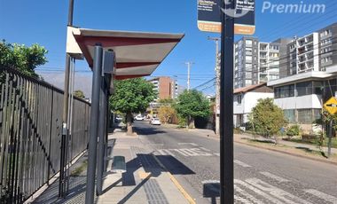 Casa en Venta en Vicuña Mackenna con Los Pioneros