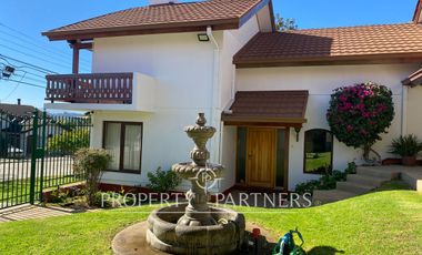 Casa familiar para arriendo en Jardín del Mar, amplitud, seguridad y confort