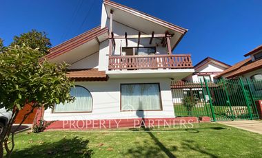 Casa familiar para arriendo en Jardín del Mar, amplitud, seguridad y confort