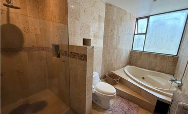 Casa en Venta en Fraccionamiento Bosques de Angelopolis, Puebla