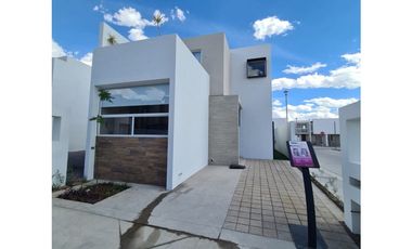 ¡TU PRIMER HOGAR IDEAL AL SUR CONFORT Y FUNCIONALIDAD! Va