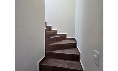 Casa en Venta a un Costado de la Cartuja SIN COMISION COMPARTIDA_md