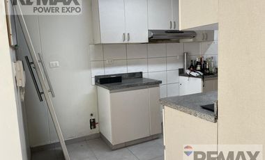Duplex 1° y 2° piso frente al Jockey Plaza en SURCO