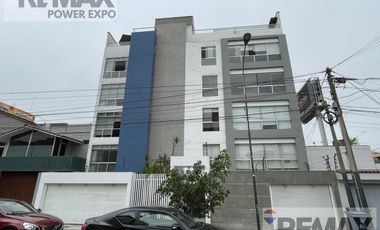 Duplex 1° y 2° piso frente al Jockey Plaza en SURCO