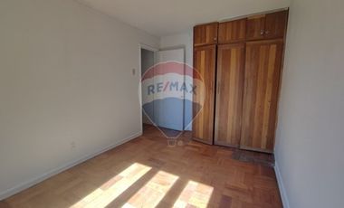 Oficina luminosa en barrio tranquilo Ñuñoa