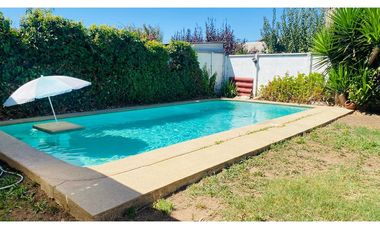 Casa 1D-1B con gran piscina