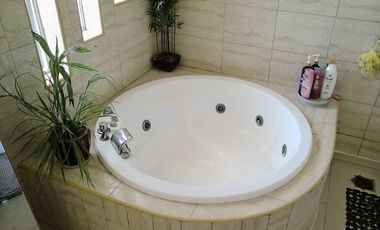 Casa 1D-1B con gran piscina
