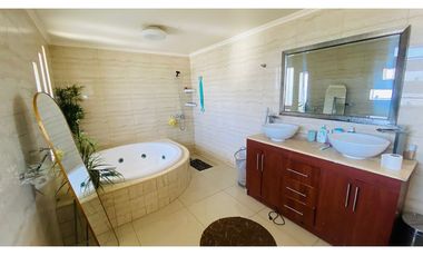 Casa 1D-1B con gran piscina