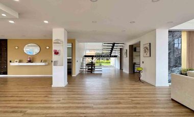 Gran Oportunidad | Casa de Lujo en Guarigua con Lote de 892 m²
