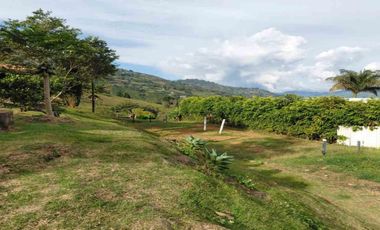 FINCA EN ARRIENDO UBICADA EN COPACABANA SECTOR VEREDA ZARZAL