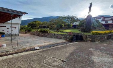 FINCA EN ARRIENDO UBICADA EN COPACABANA SECTOR VEREDA ZARZAL