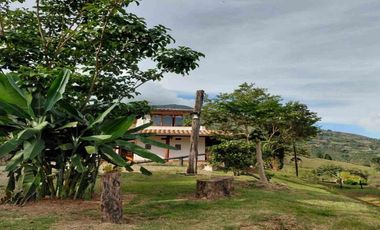 FINCA EN ARRIENDO UBICADA EN COPACABANA SECTOR VEREDA ZARZAL