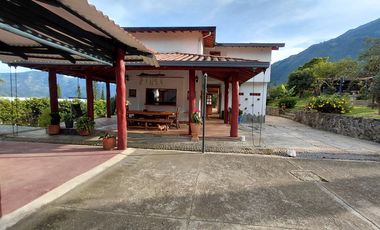 FINCA EN ARRIENDO UBICADA EN COPACABANA SECTOR VEREDA ZARZAL