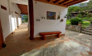 FINCA EN ARRIENDO UBICADA EN COPACABANA SECTOR VEREDA ZARZAL