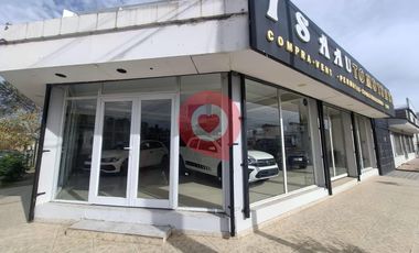 Local comercial Luis Beltrán al 100