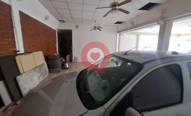 Local comercial Luis Beltrán al 100