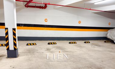 Venta Departamento en Santiago de Surco de 3 dormitorios con vista al parque