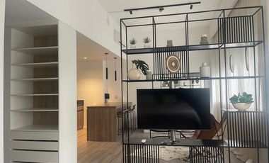 Excelente Loft en alquiler temporario con cochera. Distrito Quartier, Retiro.