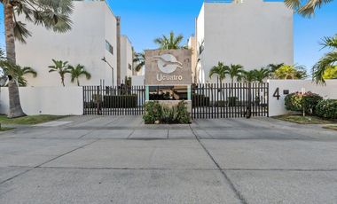 Condo U4 Flamingos