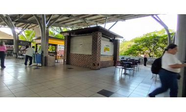 LOCAL TIPO ISLA 10 m2 EN ALQUILER - CENTRO COMERCIAL COSMOCENTRO