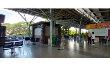 LOCAL TIPO ISLA 10 m2 EN ALQUILER - CENTRO COMERCIAL COSMOCENTRO
