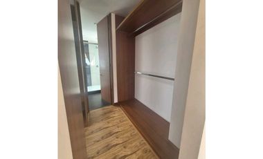 ARRIENDO CASA UNIFAMILIAR EN CHIA DE TRES NIVELES