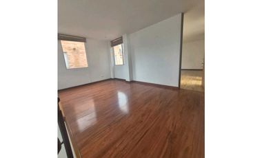 ARRIENDO CASA UNIFAMILIAR EN CHIA DE TRES NIVELES