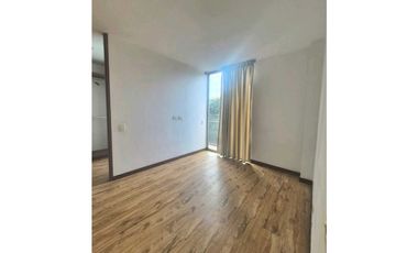 ARRIENDO CASA UNIFAMILIAR EN CHIA DE TRES NIVELES