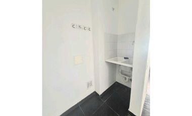 ARRIENDO CASA UNIFAMILIAR EN CHIA DE TRES NIVELES