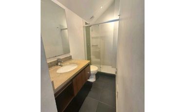 ARRIENDO CASA UNIFAMILIAR EN CHIA DE TRES NIVELES