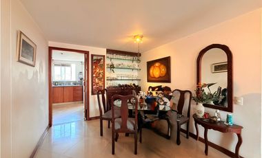 Excelente apartamento en Laureles